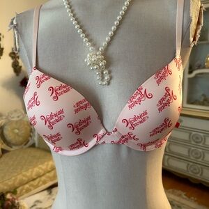 Victoria Secret NWOT push up bra size 36B